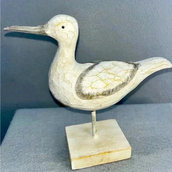 Hand carved Shorebird figure decoy on base seabird nautical decoration farmhouse - Picture 1 of 7
